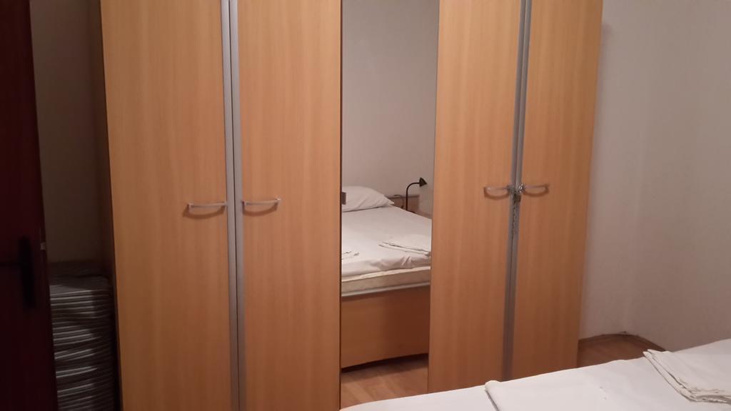 Antonija Apartments With Pool Биоград на Мору Екстериор снимка