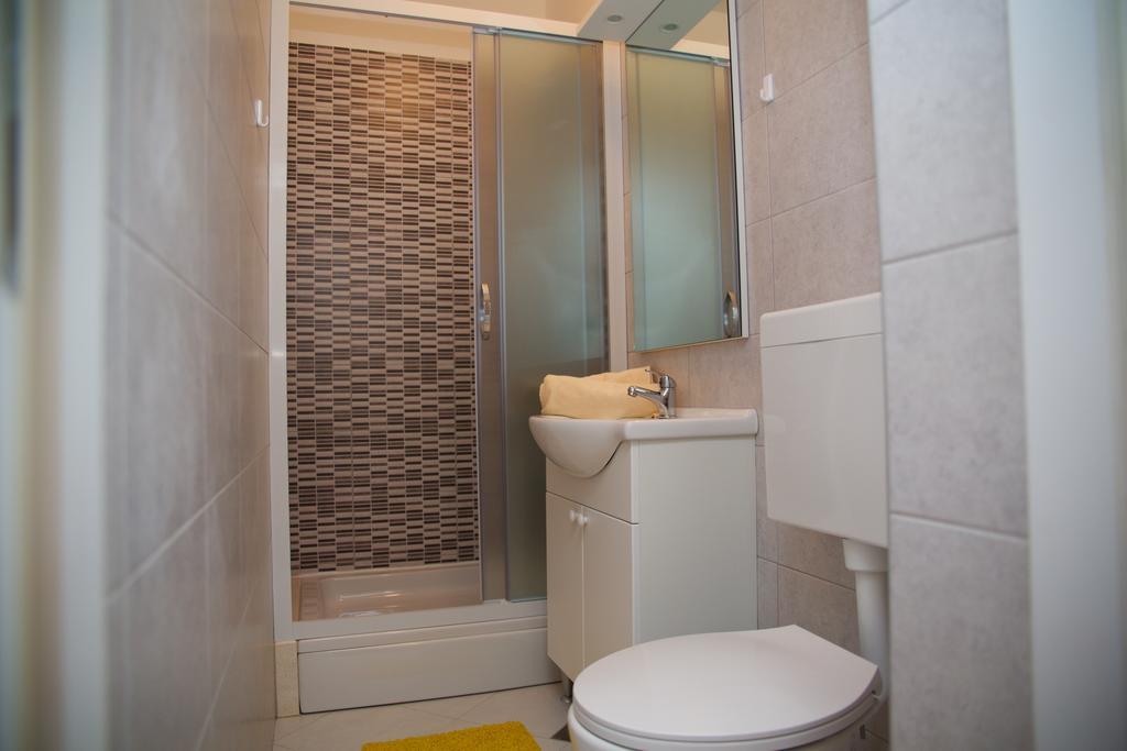 Antonija Apartments With Pool Биоград на Мору Екстериор снимка