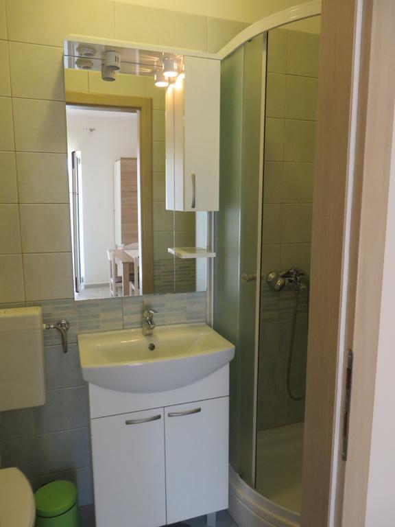 Antonija Apartments With Pool Биоград на Мору Екстериор снимка